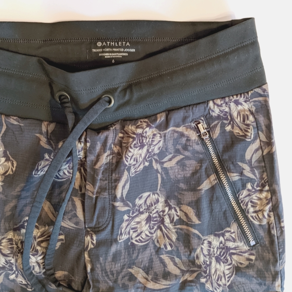 ATHLETA Trekkie North Printed Jogger Terra Firma Olive Size 6 - Picture 5 of 9